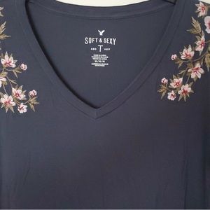 AEO soft & sexy embroidered t-shirt